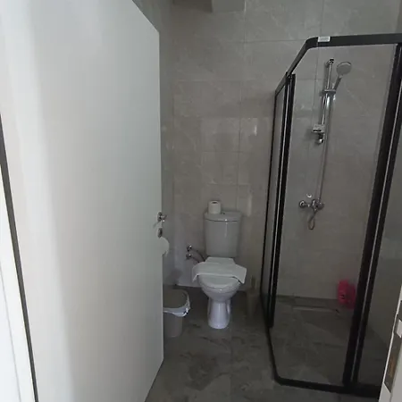 Cem's 2 Bedroom Famagusta Centre Фамагуста